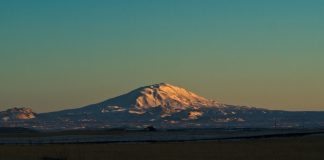 Wanderung auf den Hekla Vulkan – Das „Tor zur Hölle“ Hekla Vulkan auf Island bei Sonnenaufgang